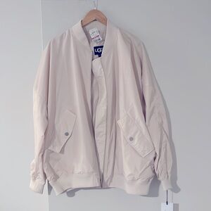 UGG Janiya Bomber Jacket NWT. Size Large/XL. Light pink/cream.